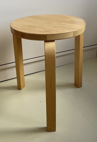 Sgabello alvar aalto artek - alvar,