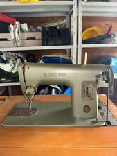 mobile singer con cucitrice 1965