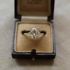 Anello 3CT Taglio Ovale