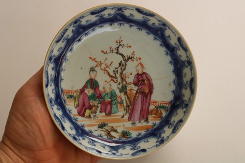 Antico piatto rosa famiglia