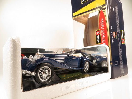 Bburago mercedes benz - 1:20,