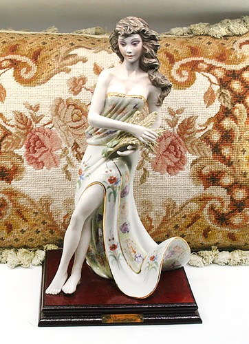 Figurina porcellana - figurina,