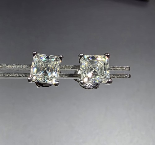 Orecchini perno moissanite - orecchini,