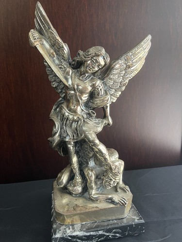 Collezione statuine in - di,