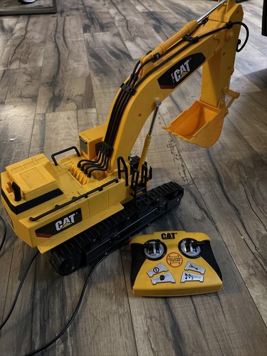 Toy state cat - state, (caterpillar)