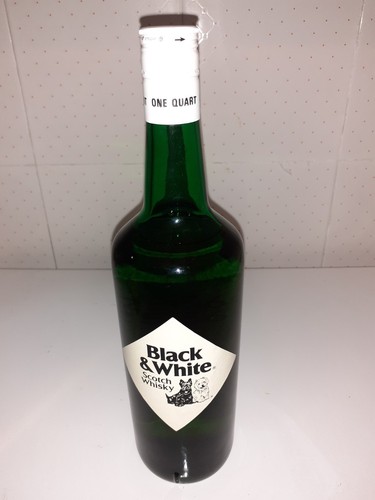 Black white whisky - &, whisky-