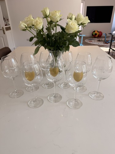 Dom perignon champagne - perignon,