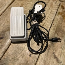 Pedale per macchina da cucire