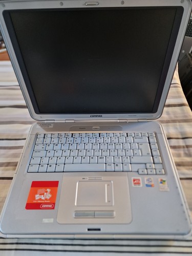 Compaq presario r3000 - compaq,