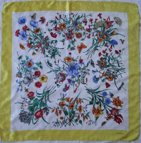 Superbe foulard gucci soie - foulard,