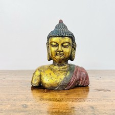 Stupendo busto in ferro dorato di Buddha Shakyamuni - 1900 circa