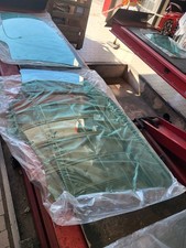 VETRO FINESTRINO ANTERIORE