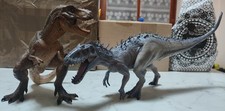 2 Figure Jurassic Park Dinosauri Dinosaur T-rex Tyrannosaurus  T Rex E Indominus