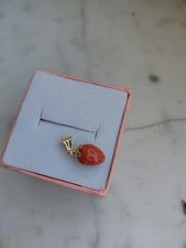 CIONDOLO FRAGOLA  IN CORALLO