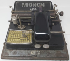 Antica macchina per scrivere