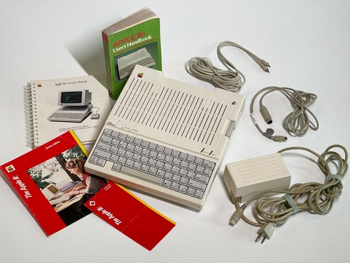 Apple iic computer - rom, ae