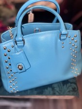 Borsa Coach Margot con tracolla opzionale e portachiavi Turnlock colore verde acqua