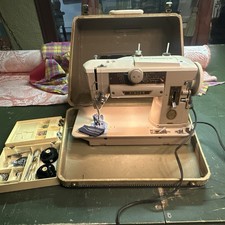 Vintage Singer 401A