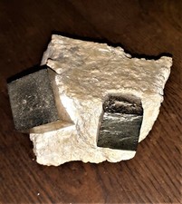 Pirite cubica minerale