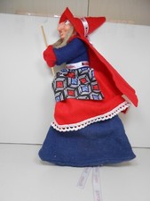 KINDER FERRERO: BEFANA BETTA SAETTA CON SACCO  N. 12  2020