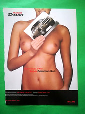 FOTO DI NUDO MODELLA MACCHINA ISUZU DMAX DA COLLEZIONE -(175)