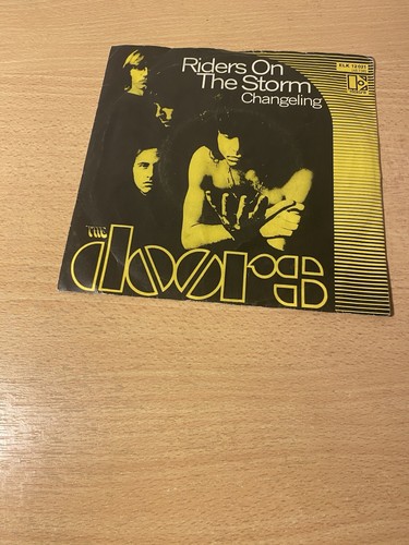 The doors riders on - 7",