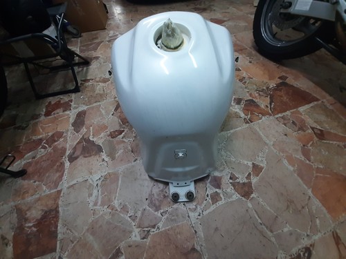 Serbatoio benzina carburante - serbatoio,