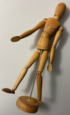 Manichino figura in legno