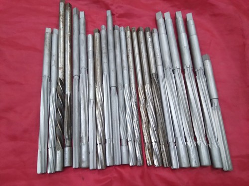 Lot valve guide - guide, reamers