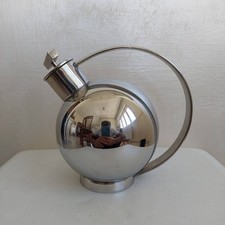 shaker agitatore cocktail Officine Alessi design Marianne Brandt