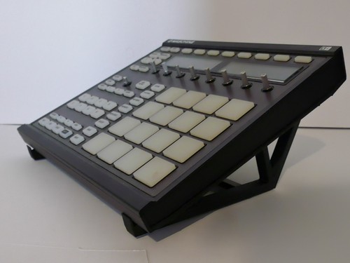 Native instruments machine - native,