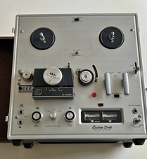 Registratore a nastro Akai