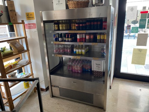 Espositore murale refrigerato