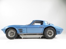 1:18 Exoto Chevrolet Grand