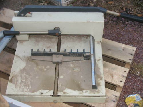 Tagliacarte commerciale - , a