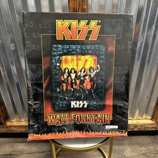 Fontana da parete in resina catalogo ufficiale KISS vintage 2003 negozi Spencer’s