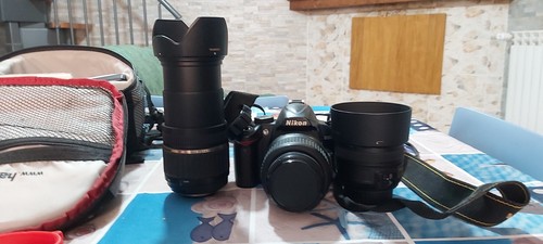 Nikon d3000 con obbiettivi - con,