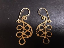 2 BELLISSIMI ORECCHINI MAI USATI