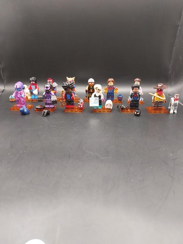 Lego minifigure 71050 - minifigure,