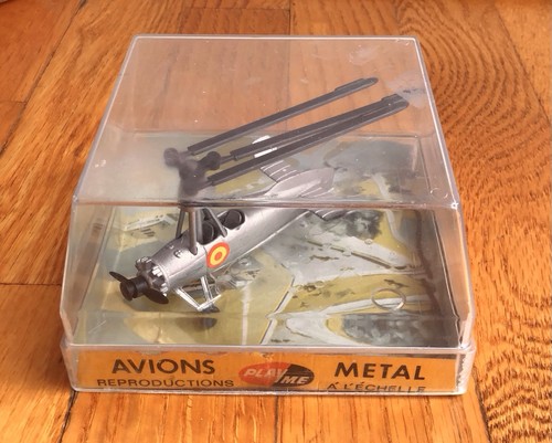 Avions metal play - play, me