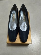 scarpe da donna nuove colore