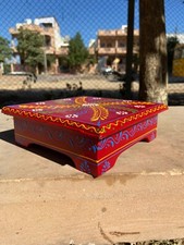 Sgabello legno rosso chowki