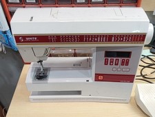 Macchina da cucire computer