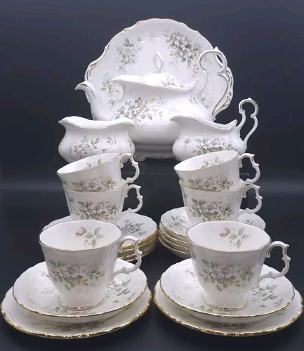 Royal albert haworth tea set - albert,