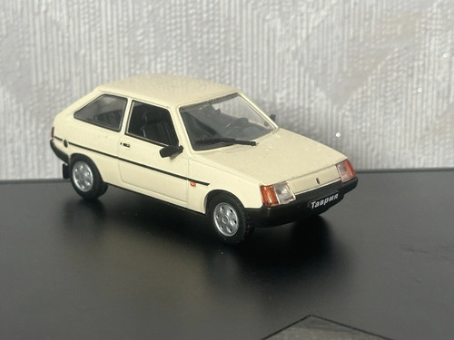 Auto giocattolo zaz 1102 - auto,