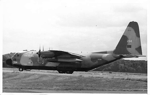 Foto lockheed 130 - foto,