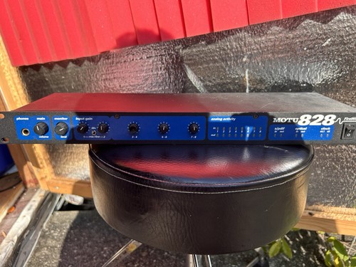 Motu 828 firewire audio - 828,