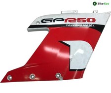 Cache flanc de carenage droit