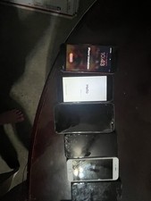 7 iPhone diversi tutti si