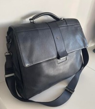 Stupenda con video  elegante  borsa cartella  pelle grigia  PIQUADRO